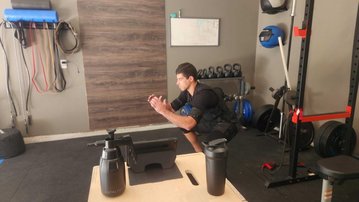 Katalyst squat